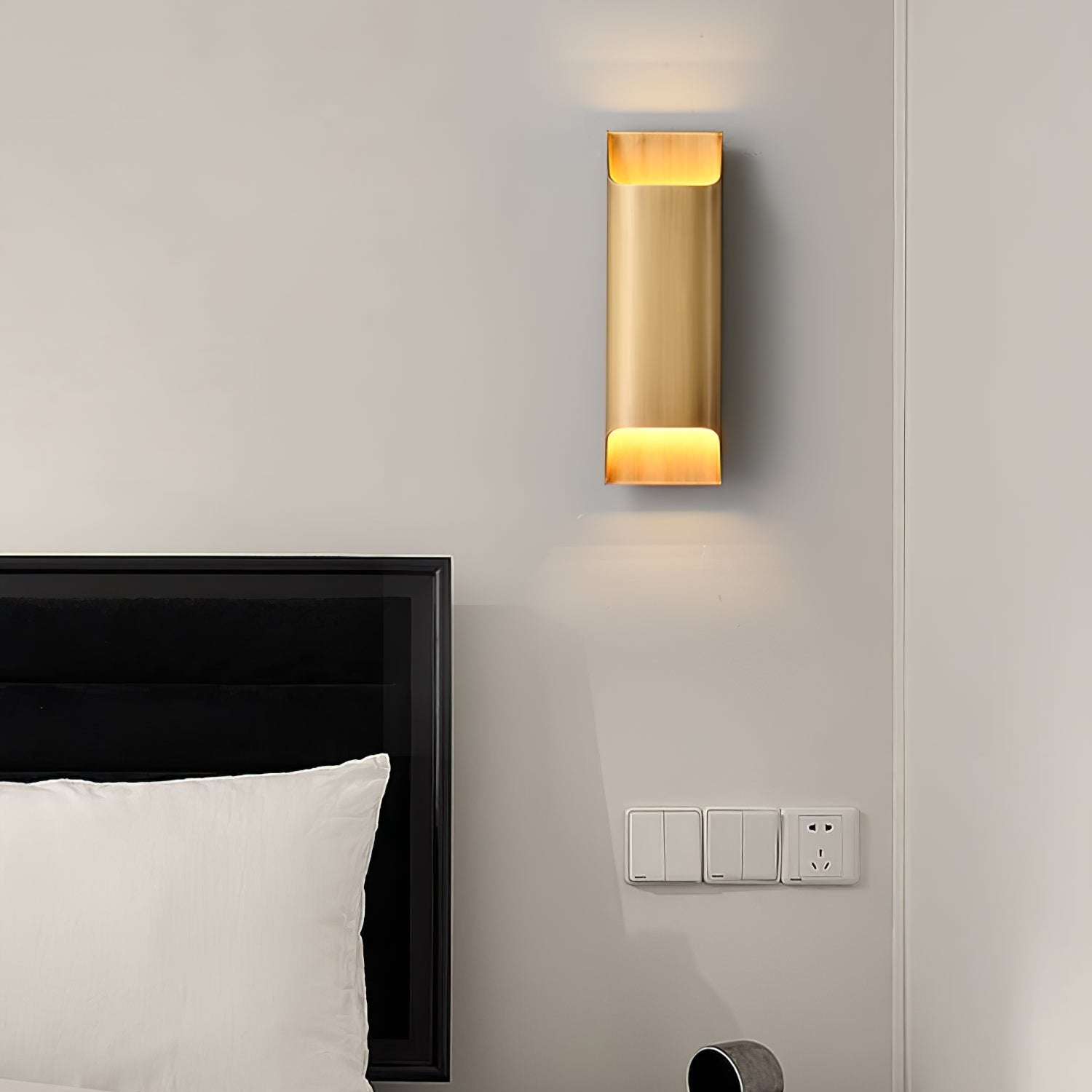 Applique murale Clairval en laiton