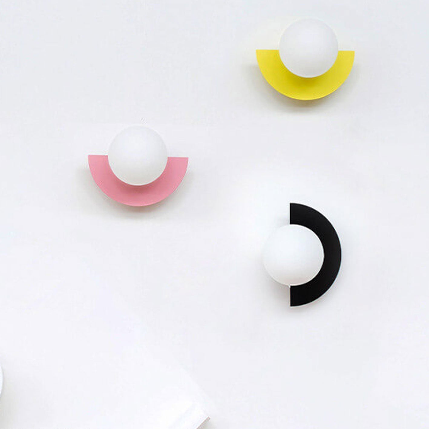 Applique murale globe Caenento