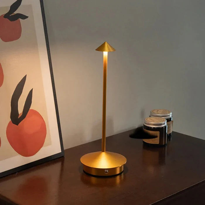 Lampe de table conique Jaellea