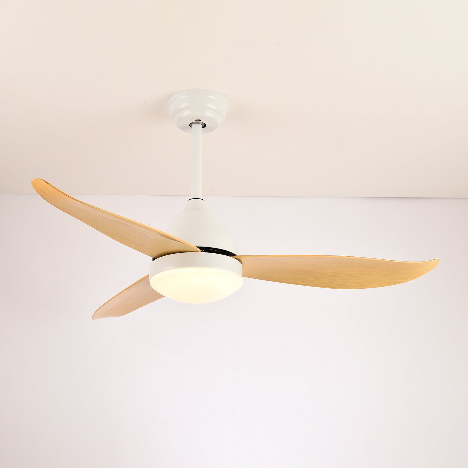 Ventilateur de plafond lumineux Norclovuna