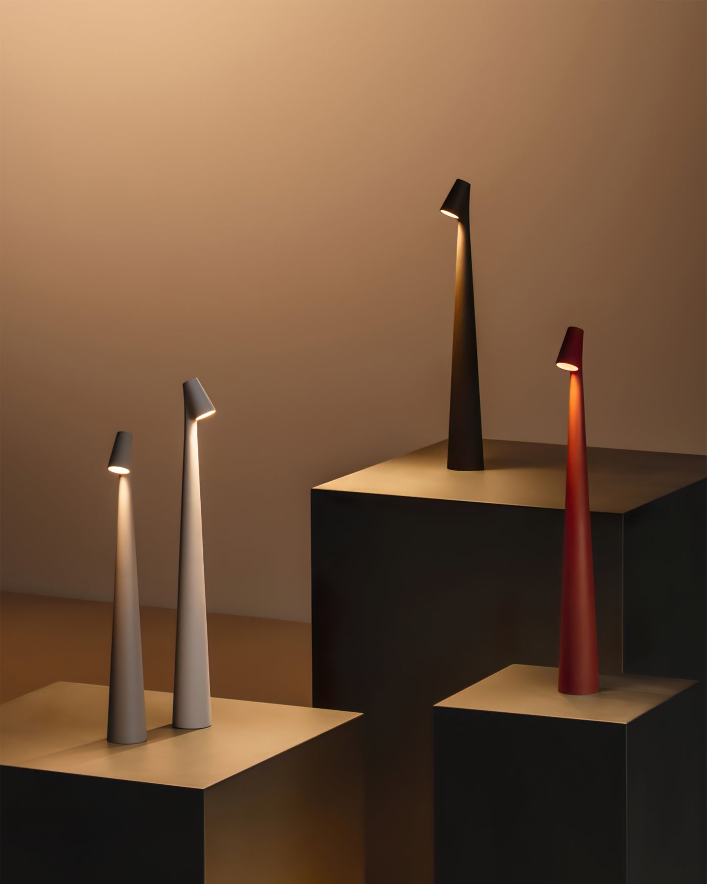 Lampe de table fine Seion