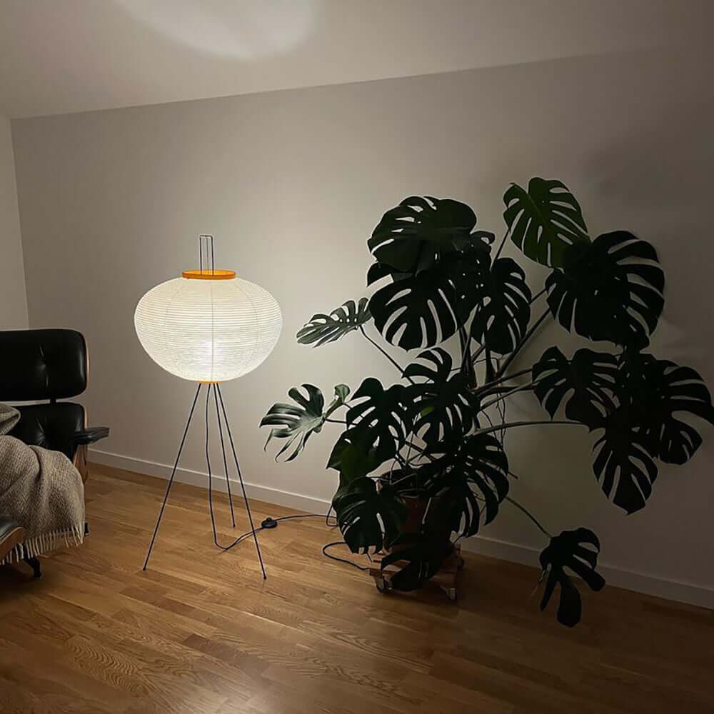 Lampadaire sculptural Taellella