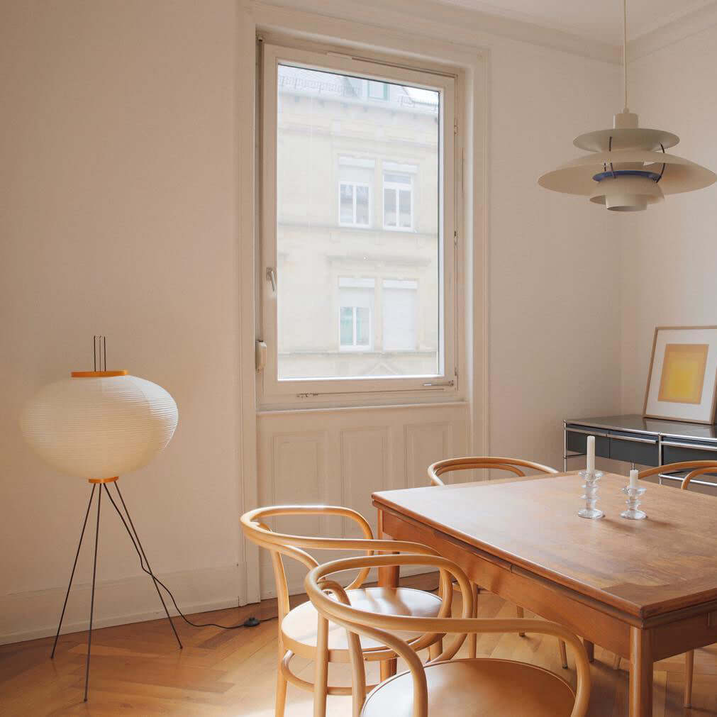 Lampadaire sculptural Taellella