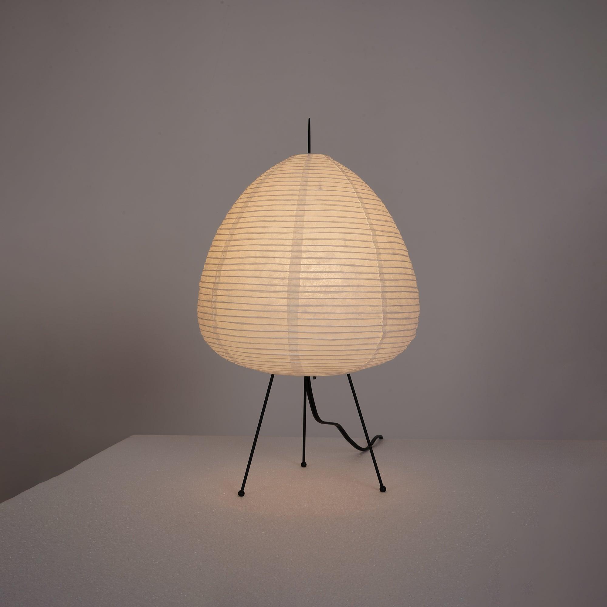 Lampe de table japonaise Pélvionalis