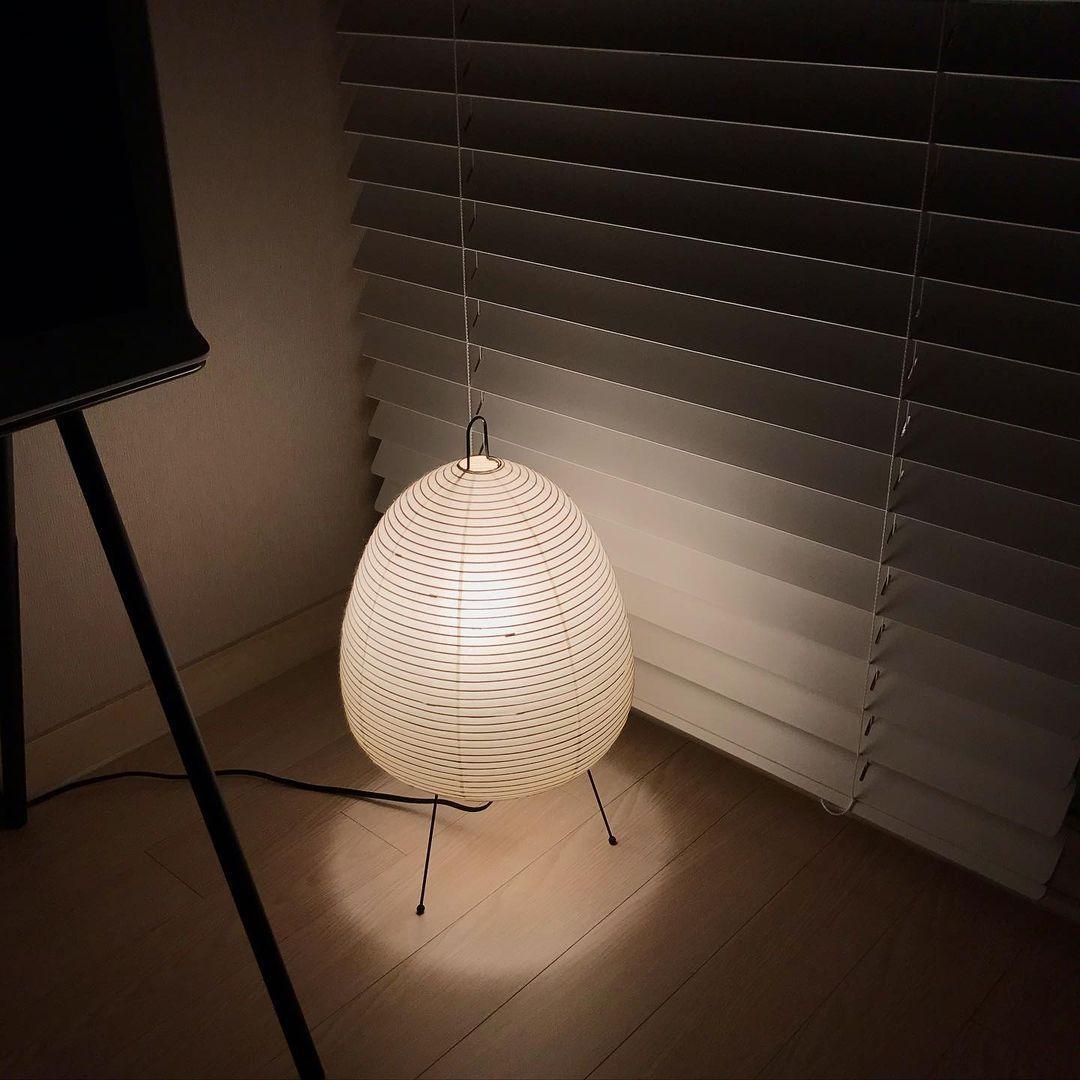 Lampe de table japonaise Pélvionalis