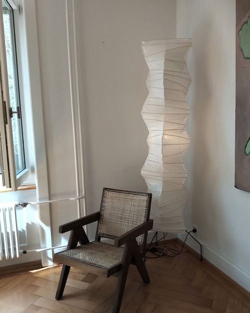 Lampadaire sculptural Taellella