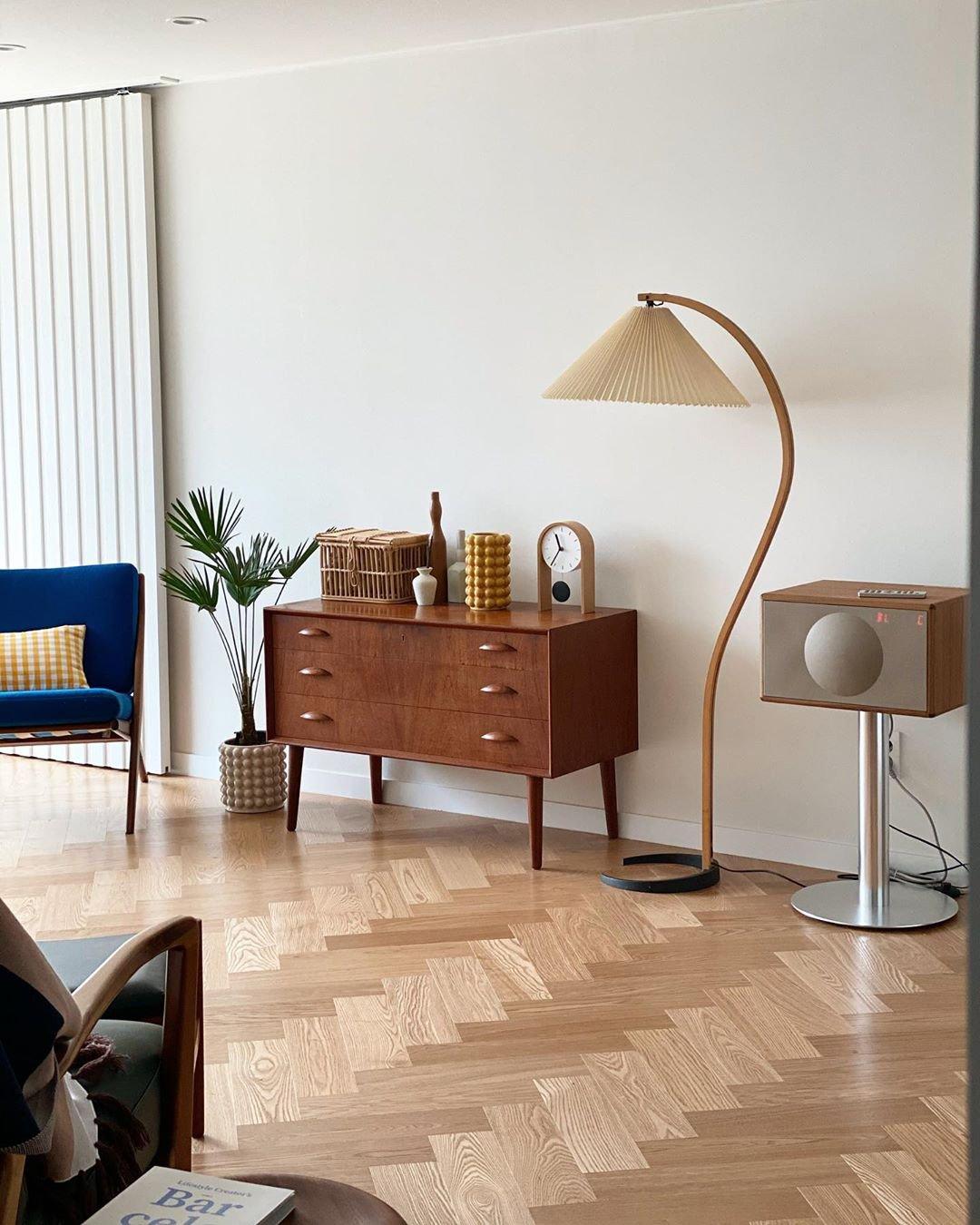 Lampadaire scandinave Roeléco