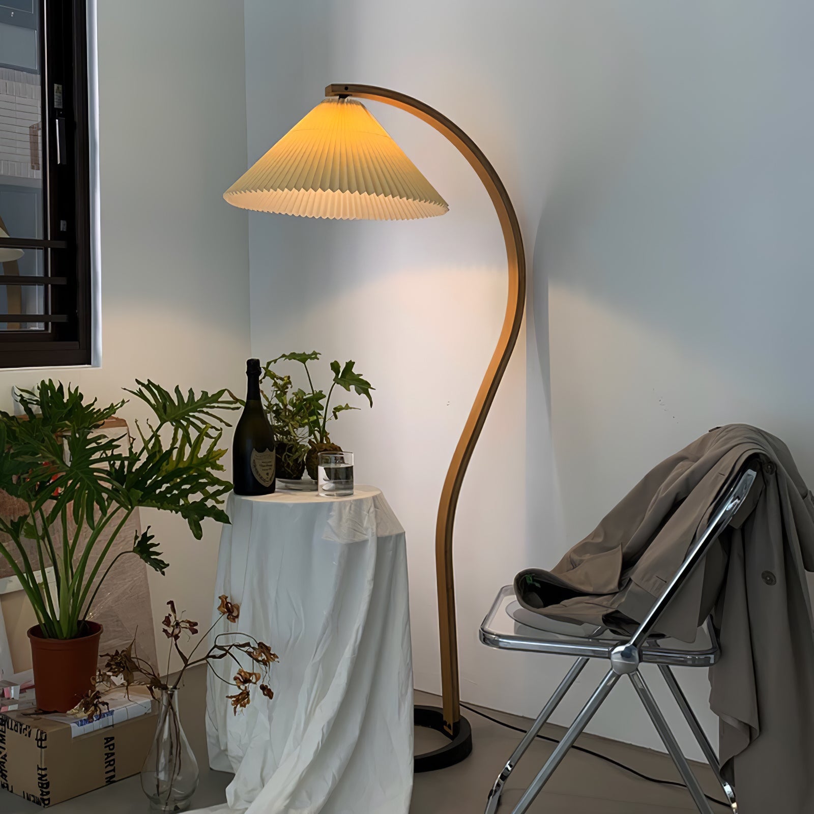 Lampadaire scandinave Roeléco