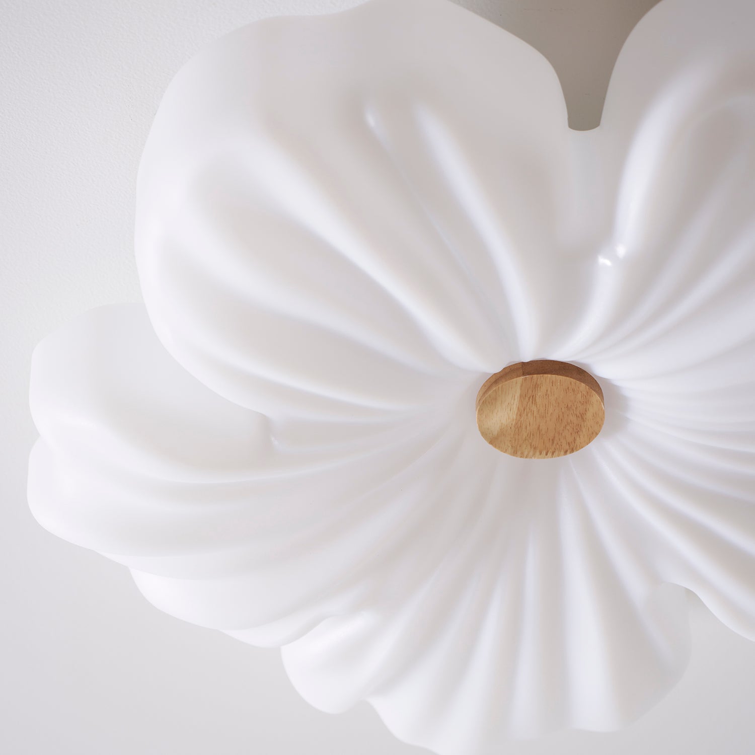 Plafonnier floral Toravéon