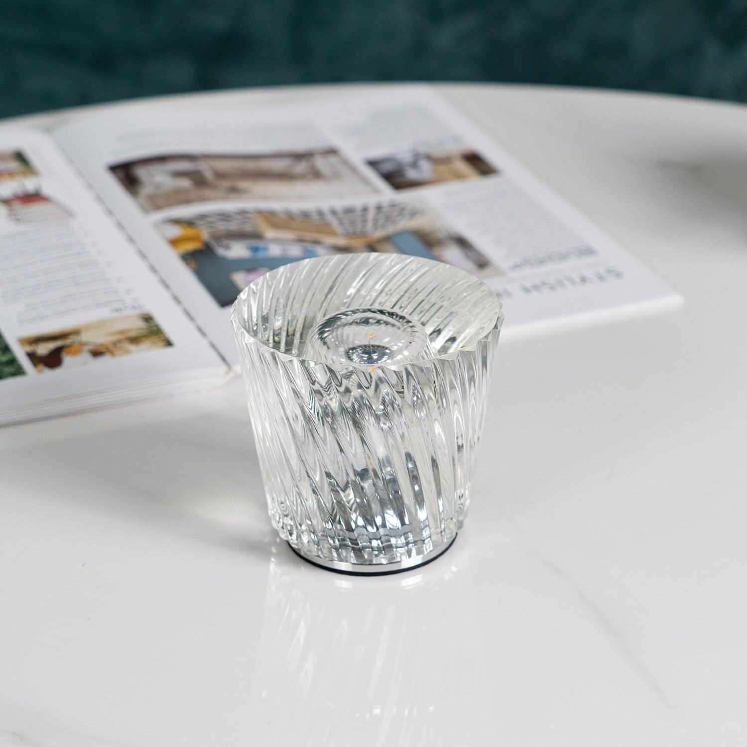 Lampe de table diamant Célcieléa
