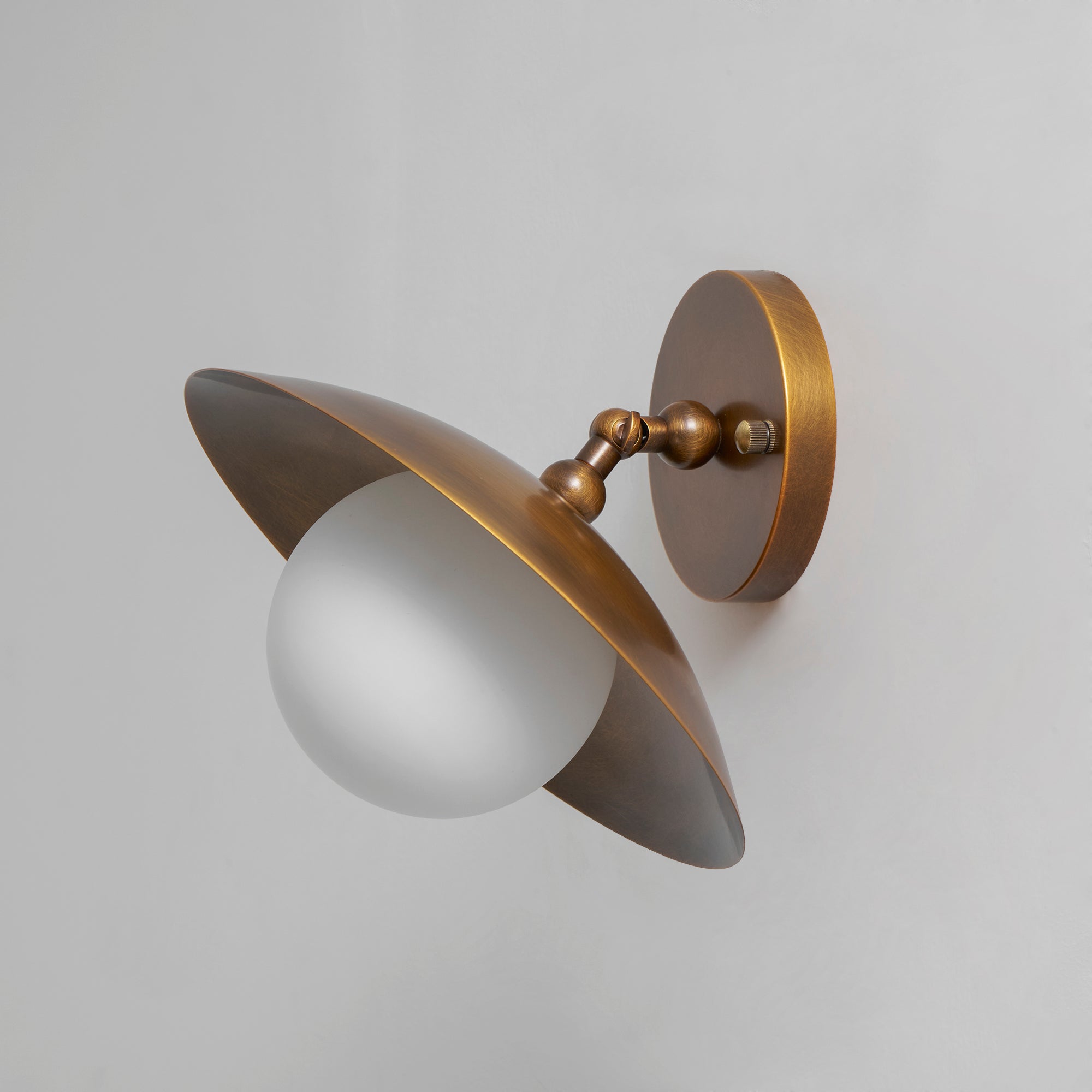 Plafonnier globe Quelléaire