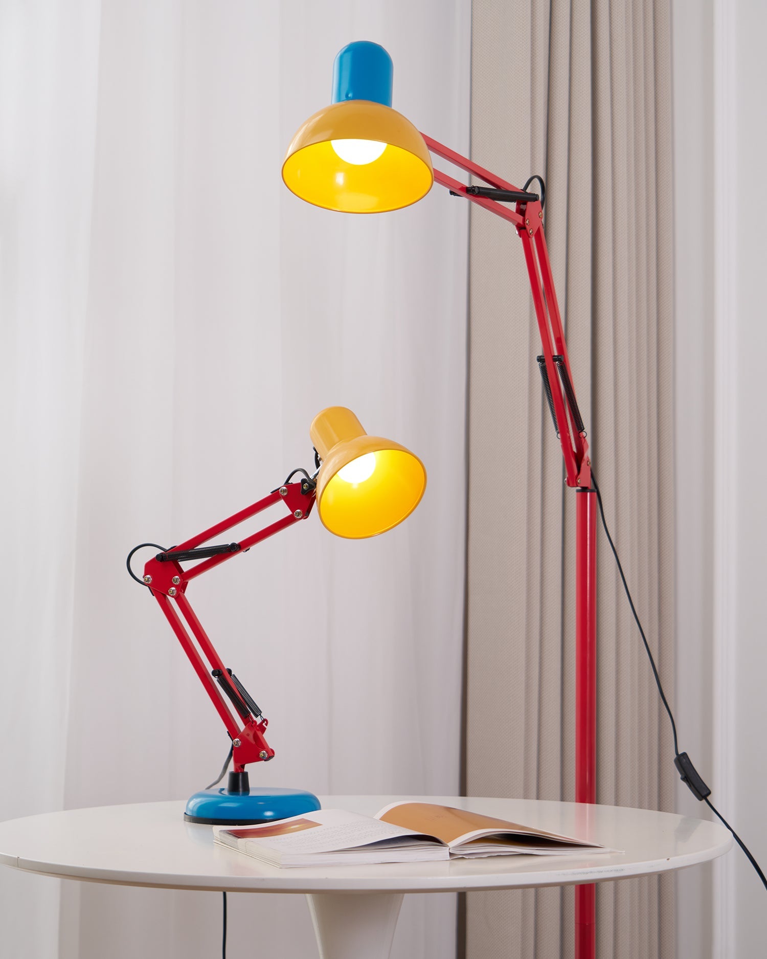 Lampadaire graphique Raviel