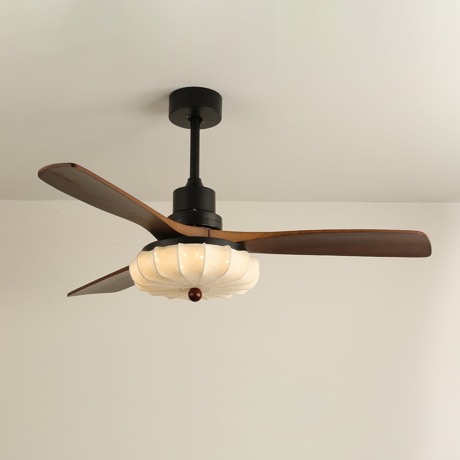 Plafonnier ventilateur moderne Navelo