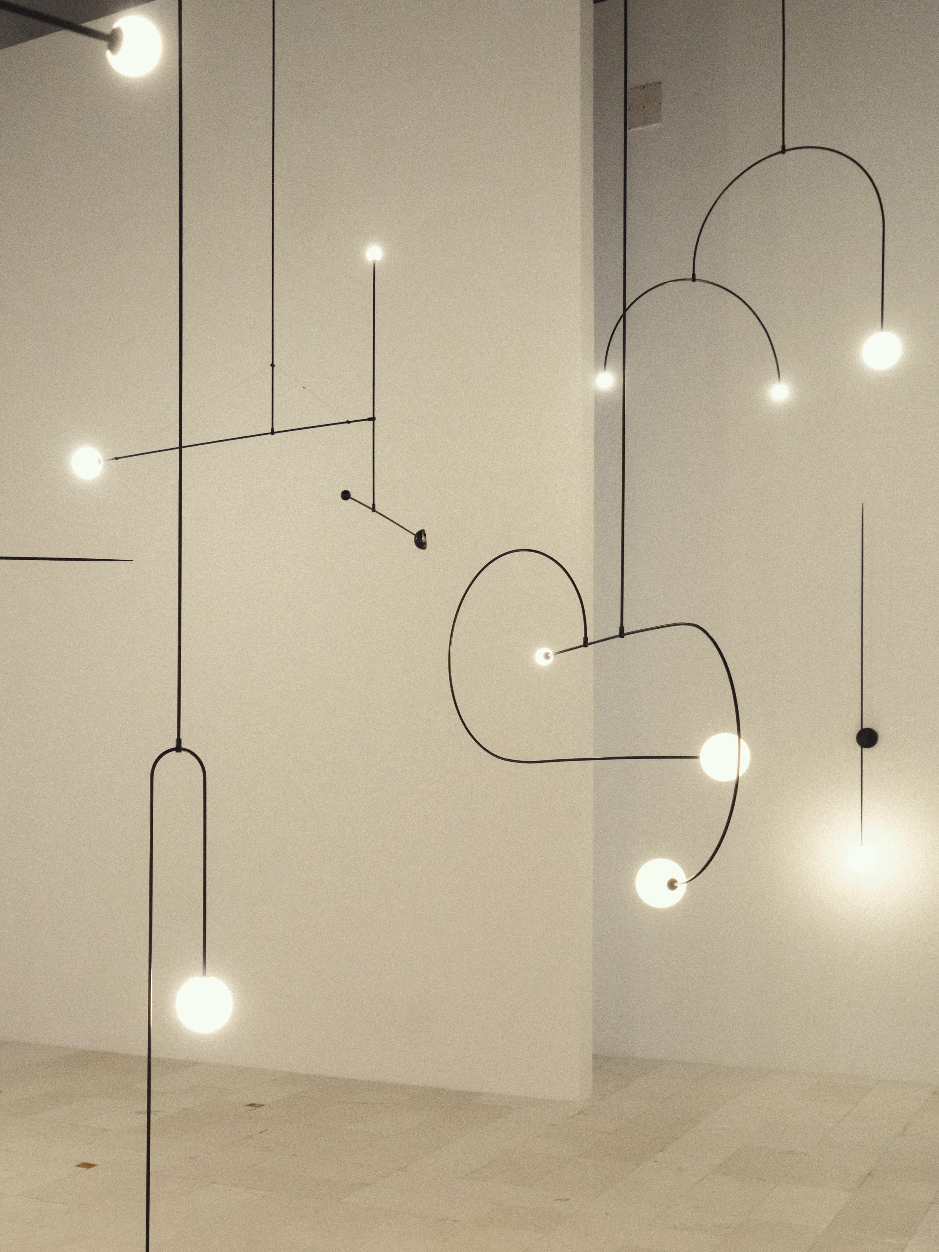 Lustre minimaliste Sezoveux