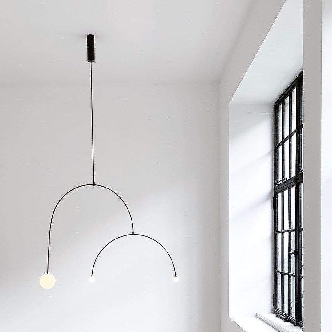 Lustre minimaliste Sezoveux