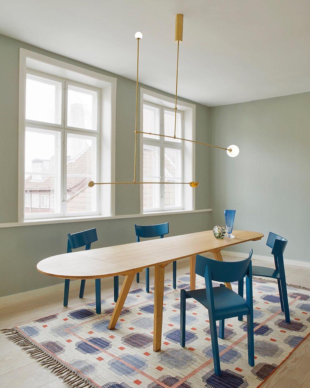 Lustre minimaliste Sezoveux