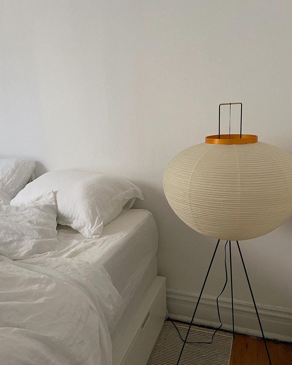 Lampadaire sculptural Taellella