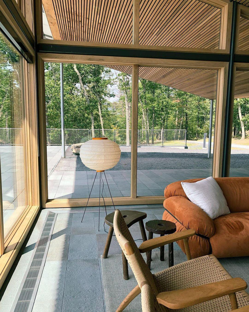Lampadaire sculptural Taellella