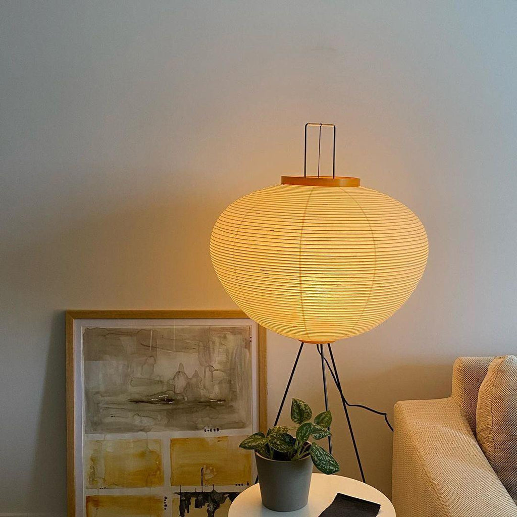 Lampadaire sculptural Taellella