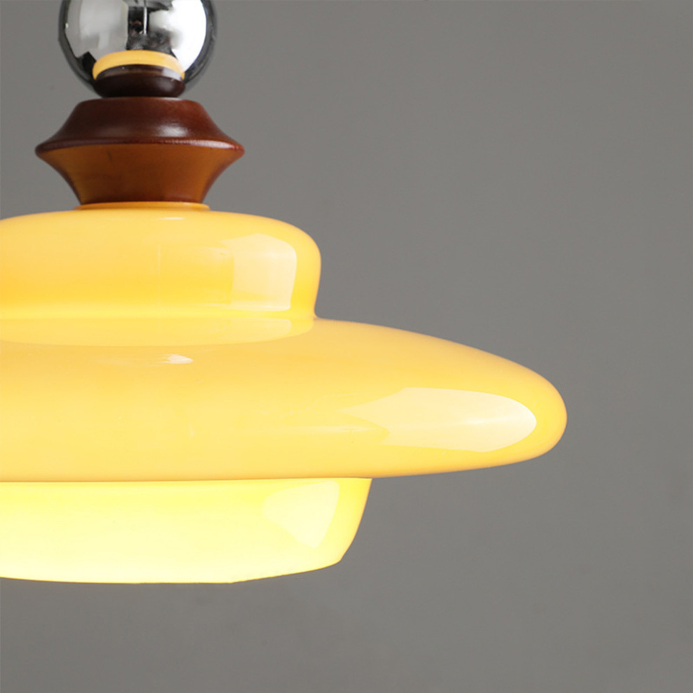 Suspension Calvionne en bois