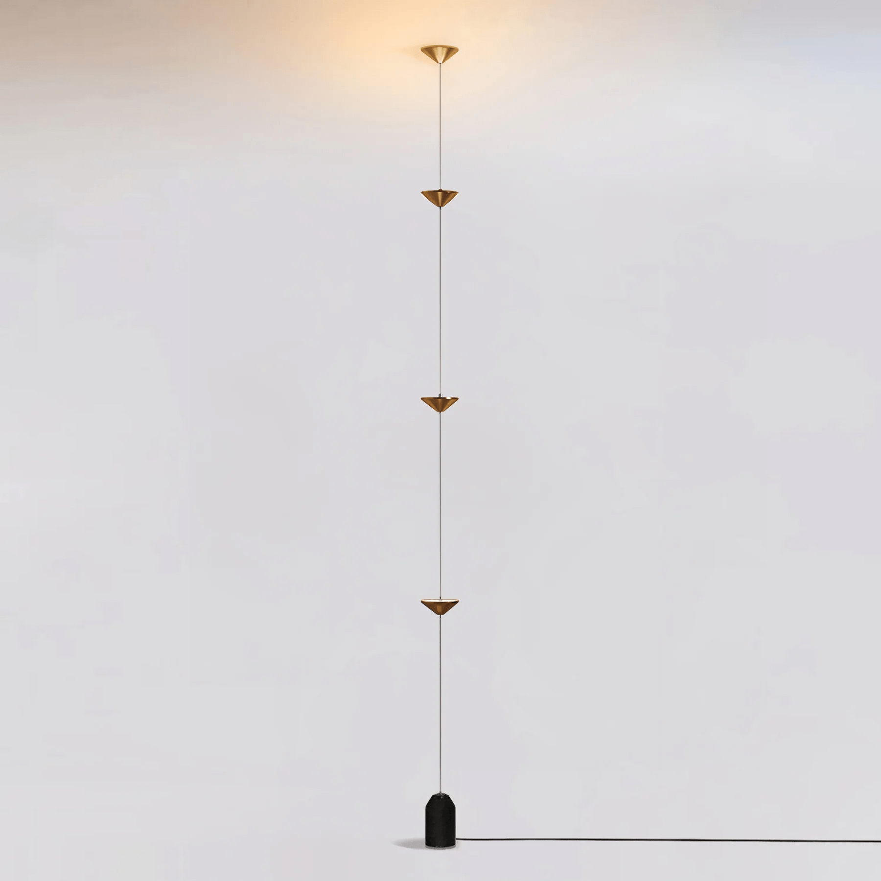 Lampadaire linéaire Marinico