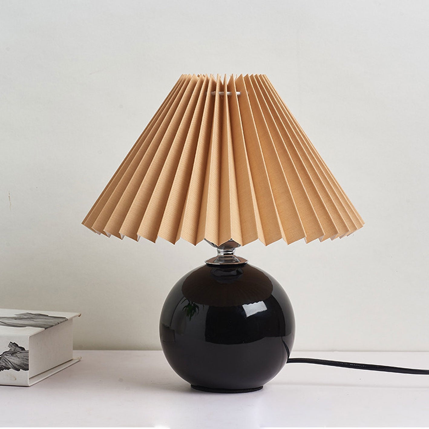 Lampe de table plissée Haionoris
