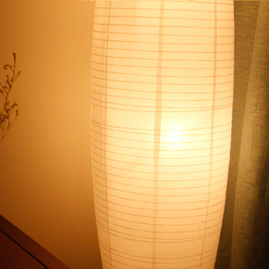 Lampadaire minimaliste Denella