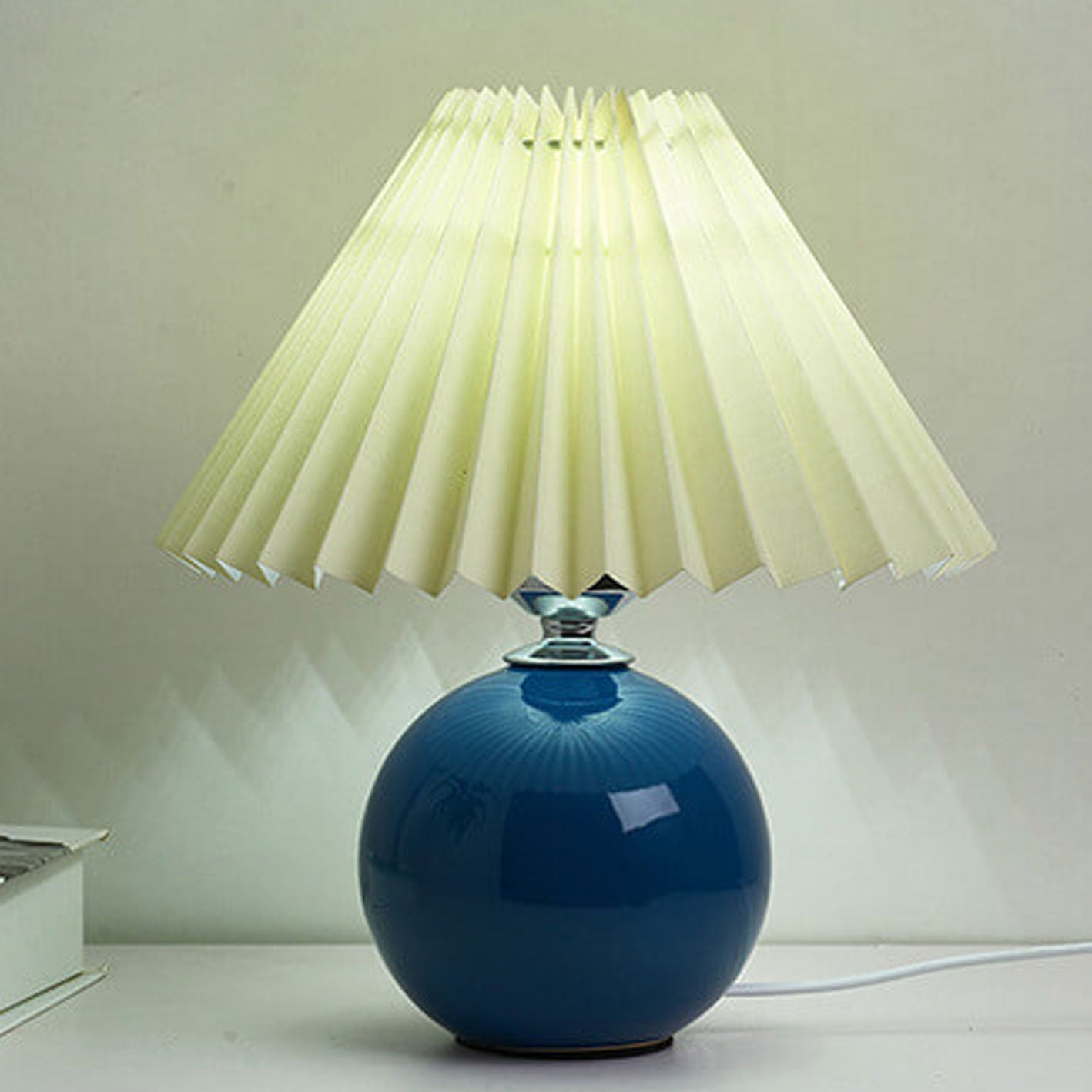 Lampe de table plissée Haionoris