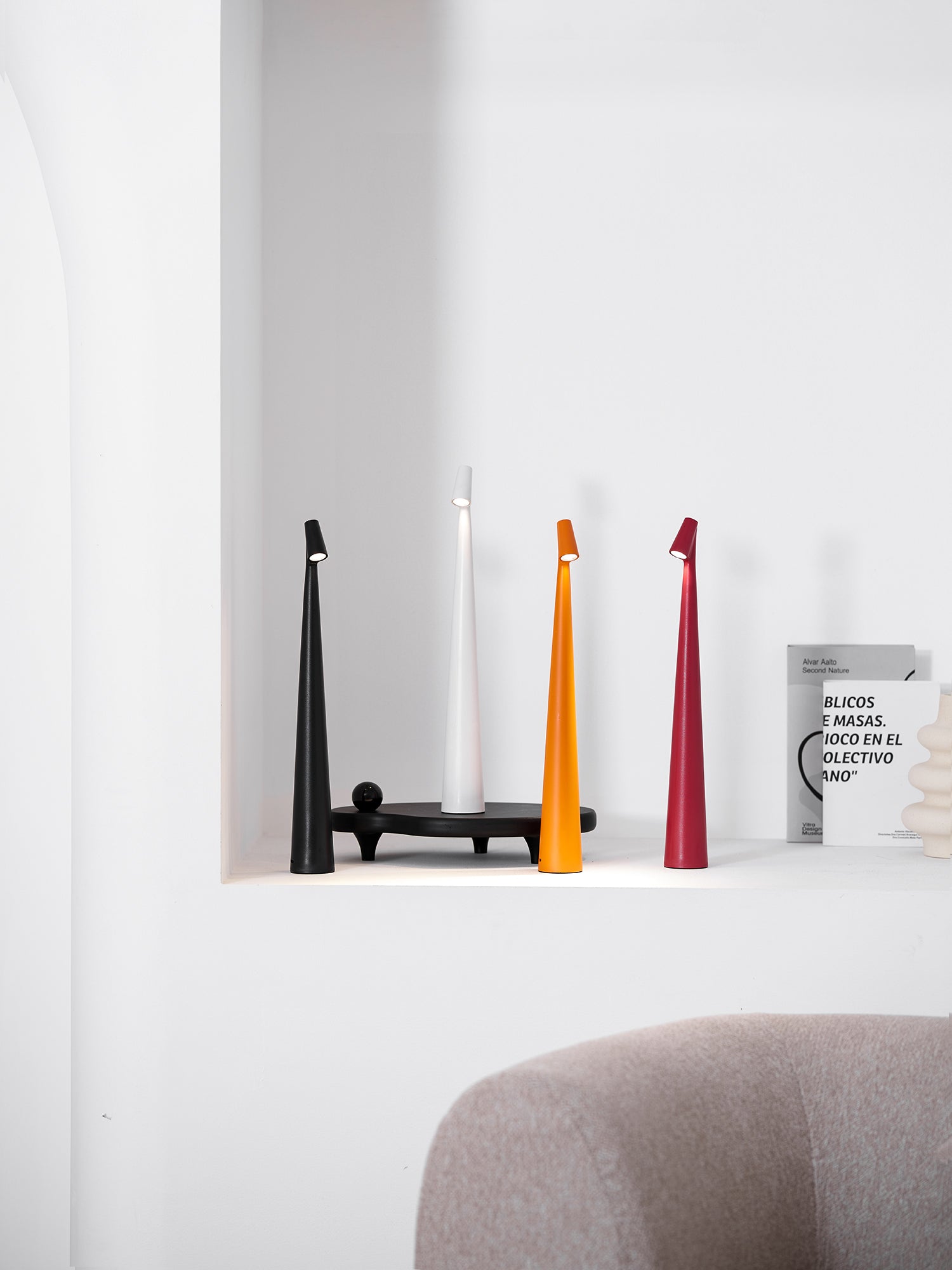 Lampe de table fine Seion