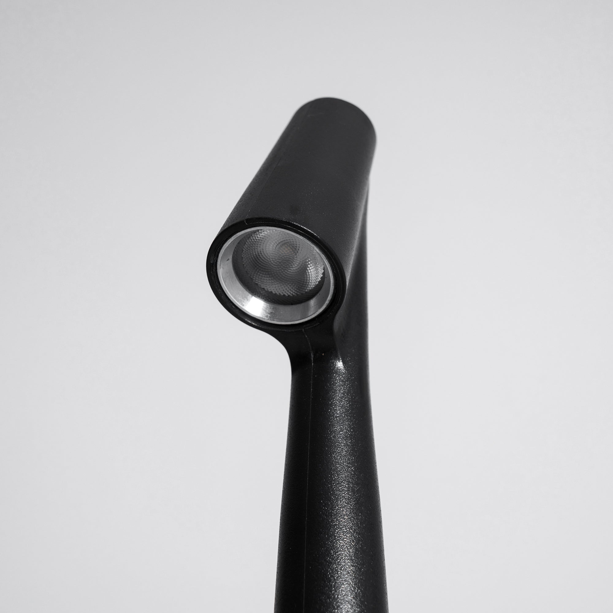 Lampe de table fine Seion