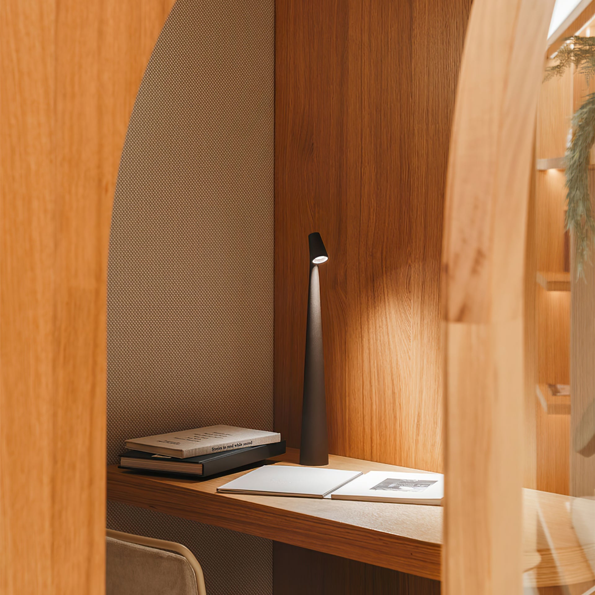 Lampe de table fine Seion