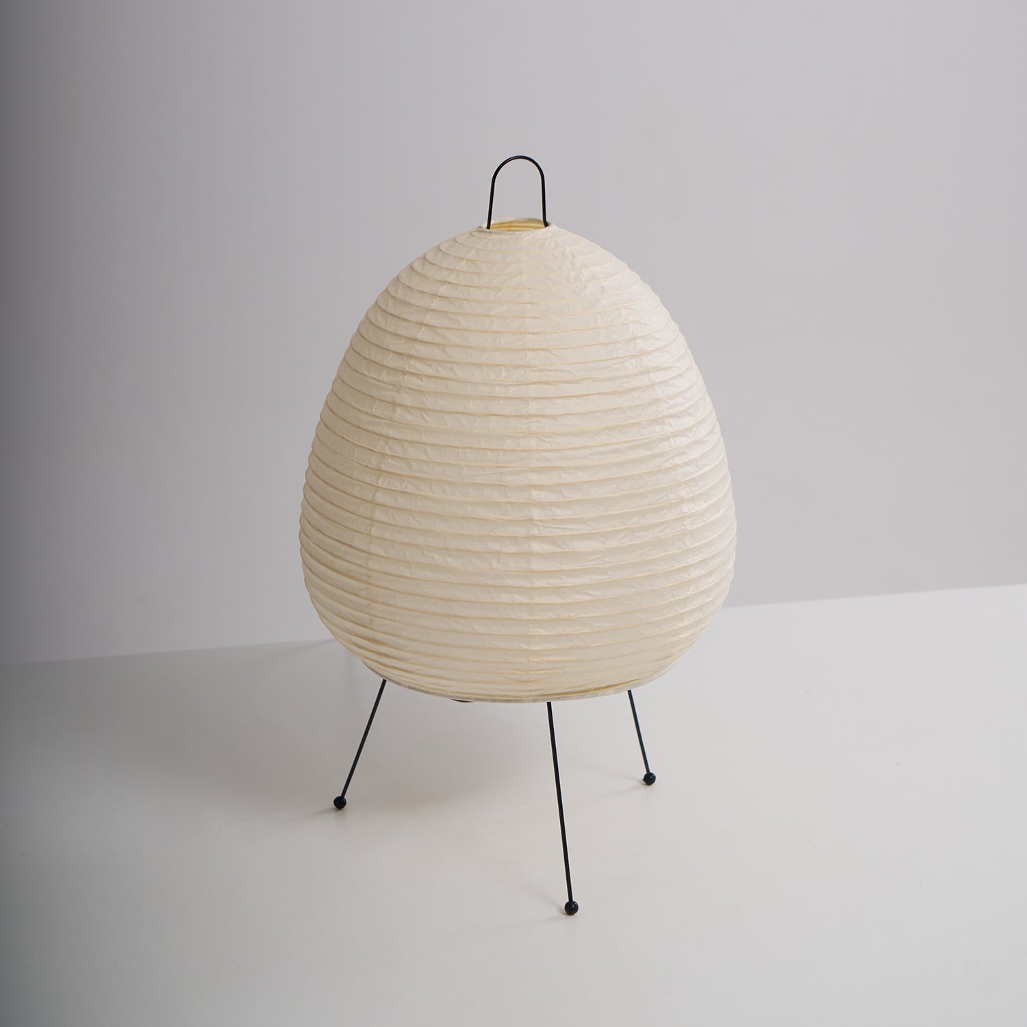 Lampe de table japonaise Pélvionalis