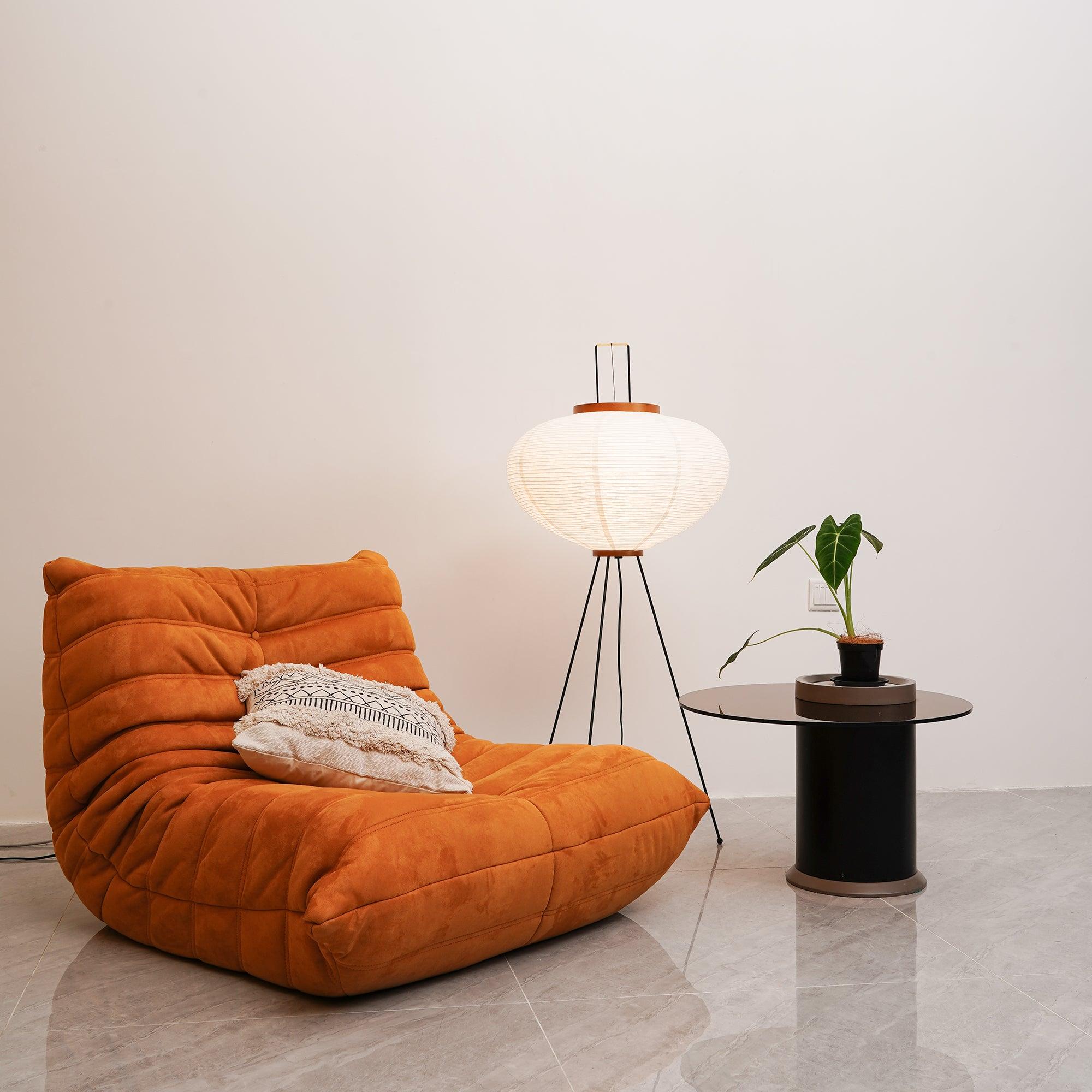 Lampadaire sculptural Taellella