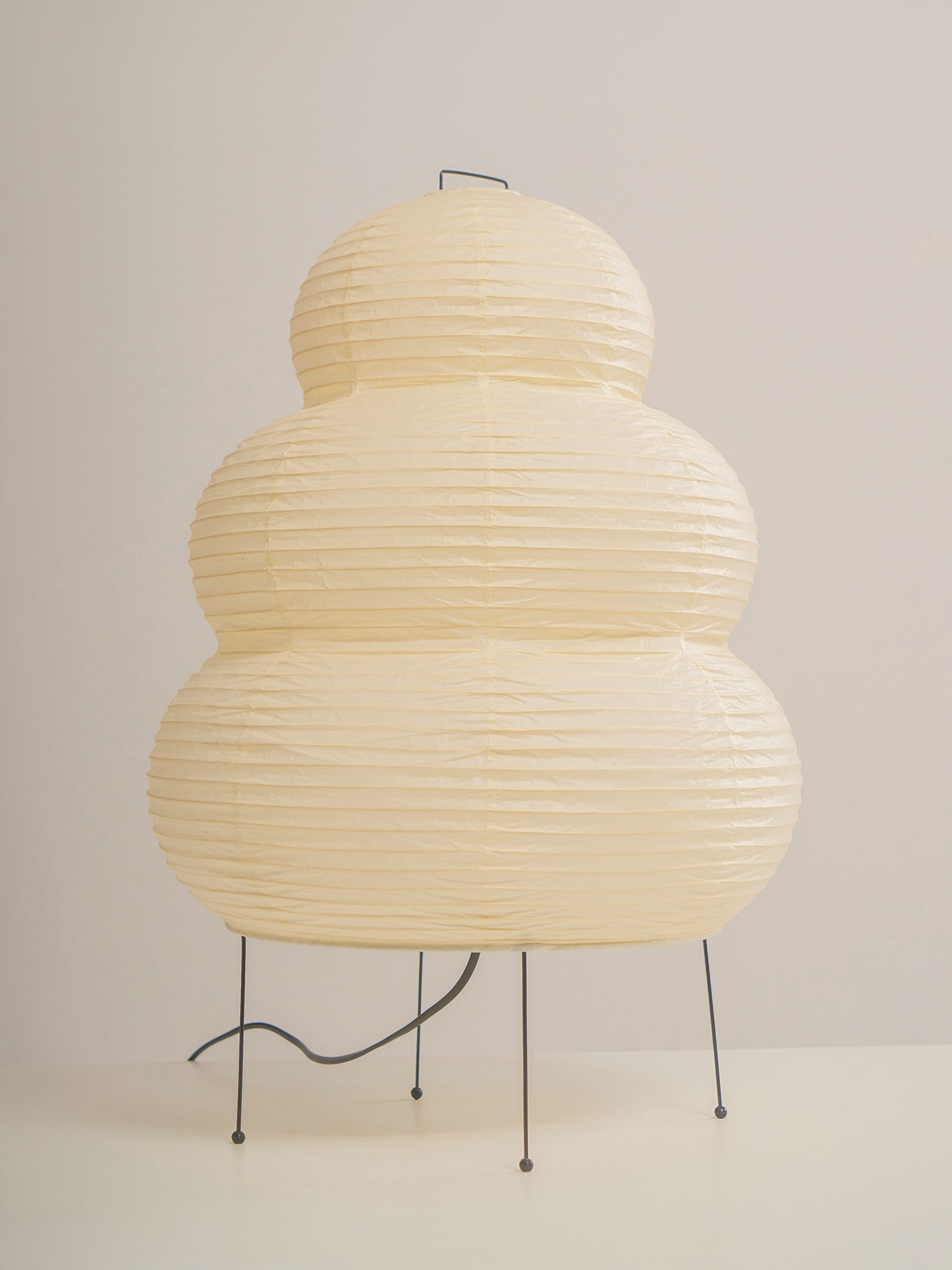 Lampe de table japonaise Pélvionalis