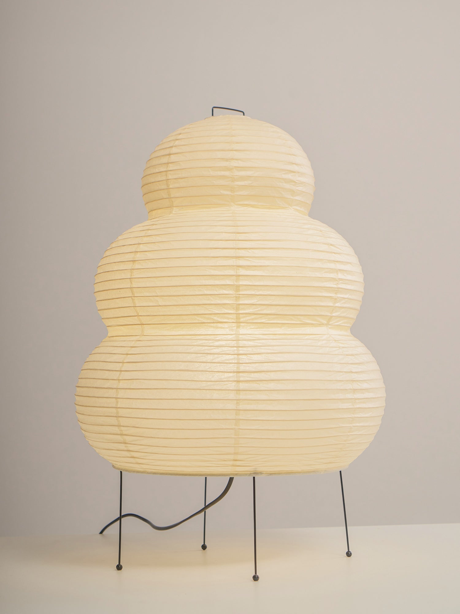 Lampe de table japonaise Pélvionalis