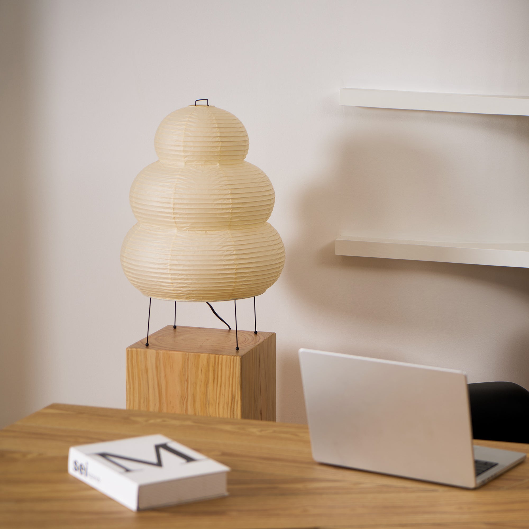Lampe de table japonaise Pélvionalis