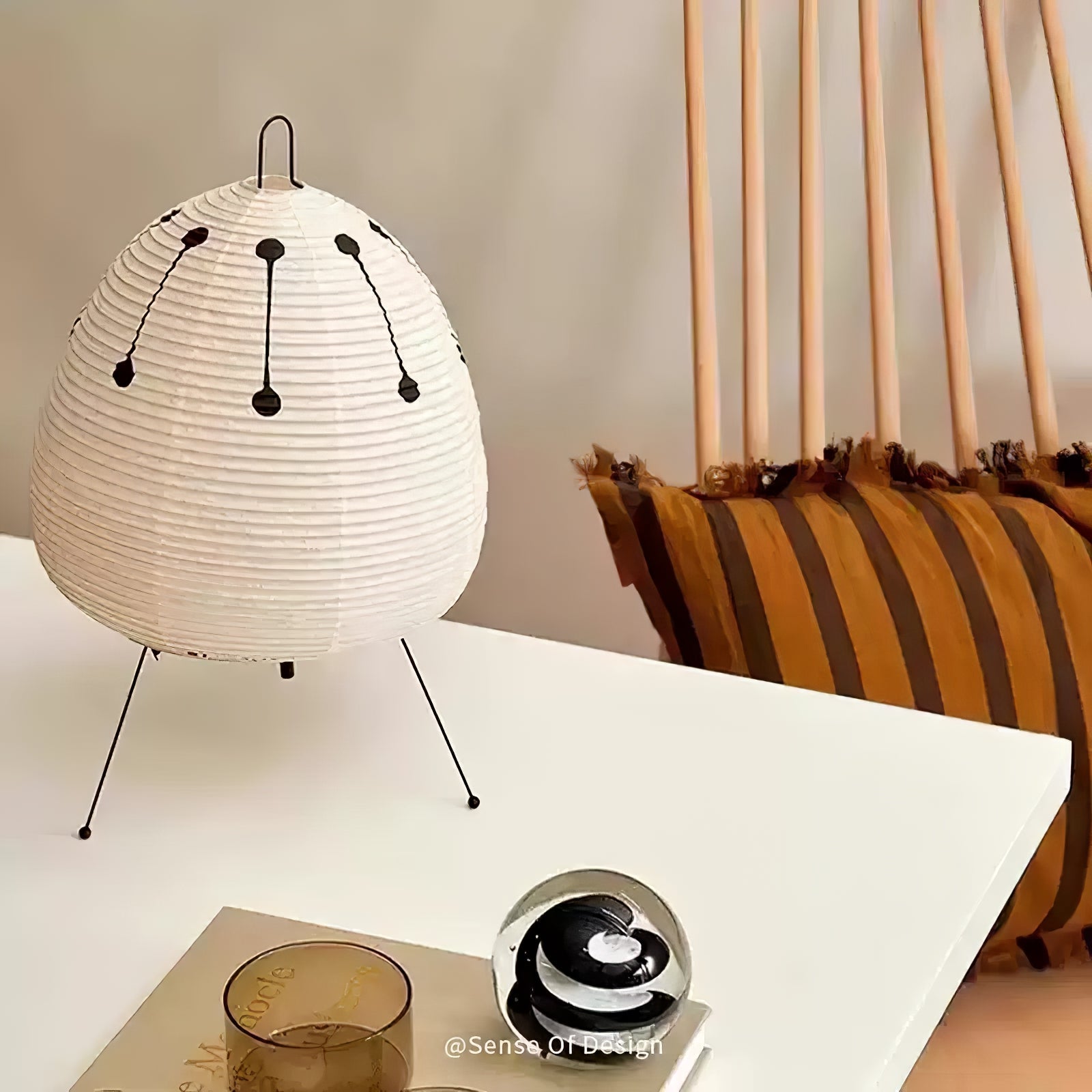 Lampe de table japonaise Pélvionalis