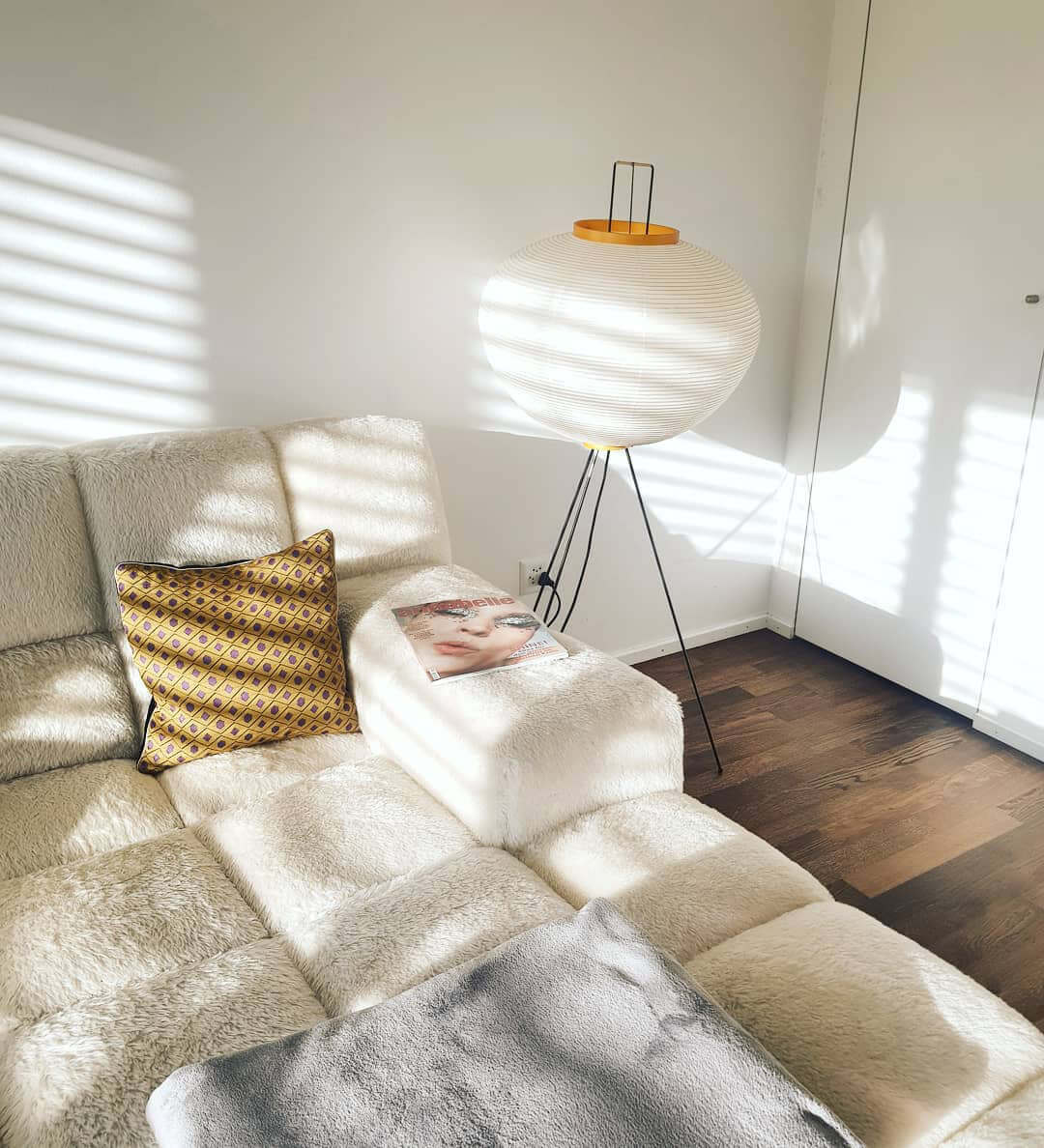 Lampadaire sculptural Taellella