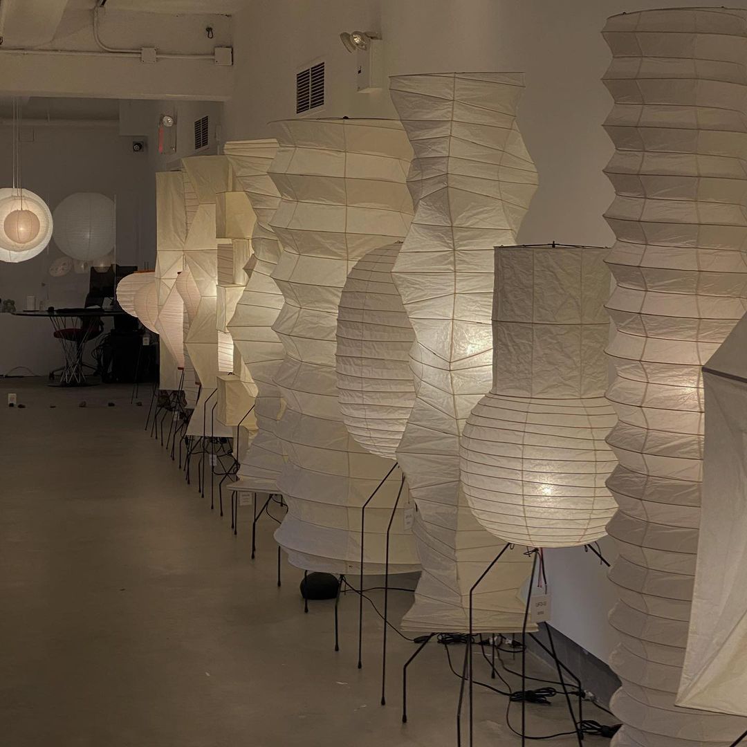 Lampadaire sculptural Taellella
