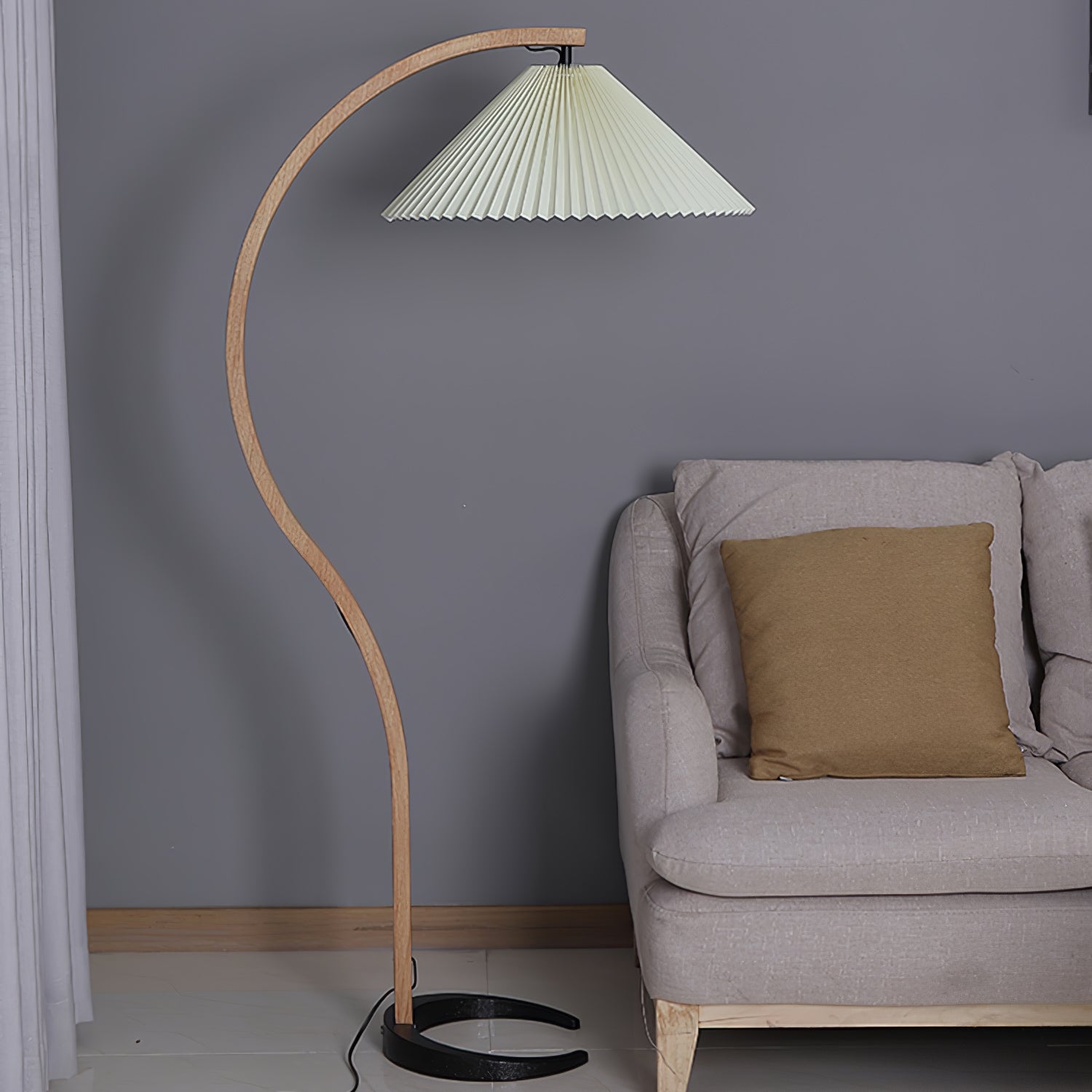 Lampadaire scandinave Roeléco