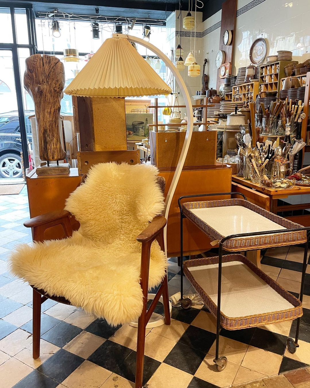 Lampadaire scandinave Roeléco