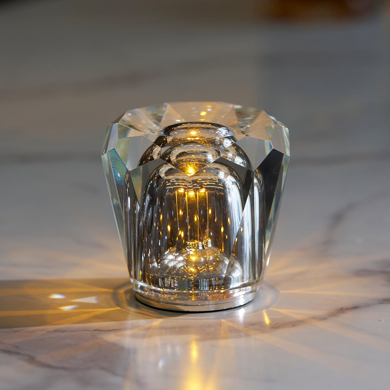 Lampe de table diamant Célcieléa