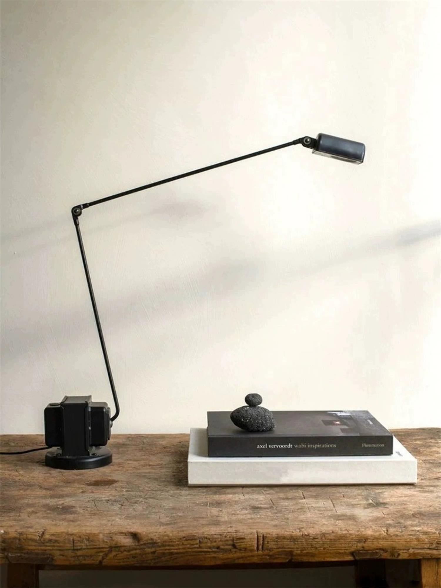 Lampe de table orientable Olcielroux