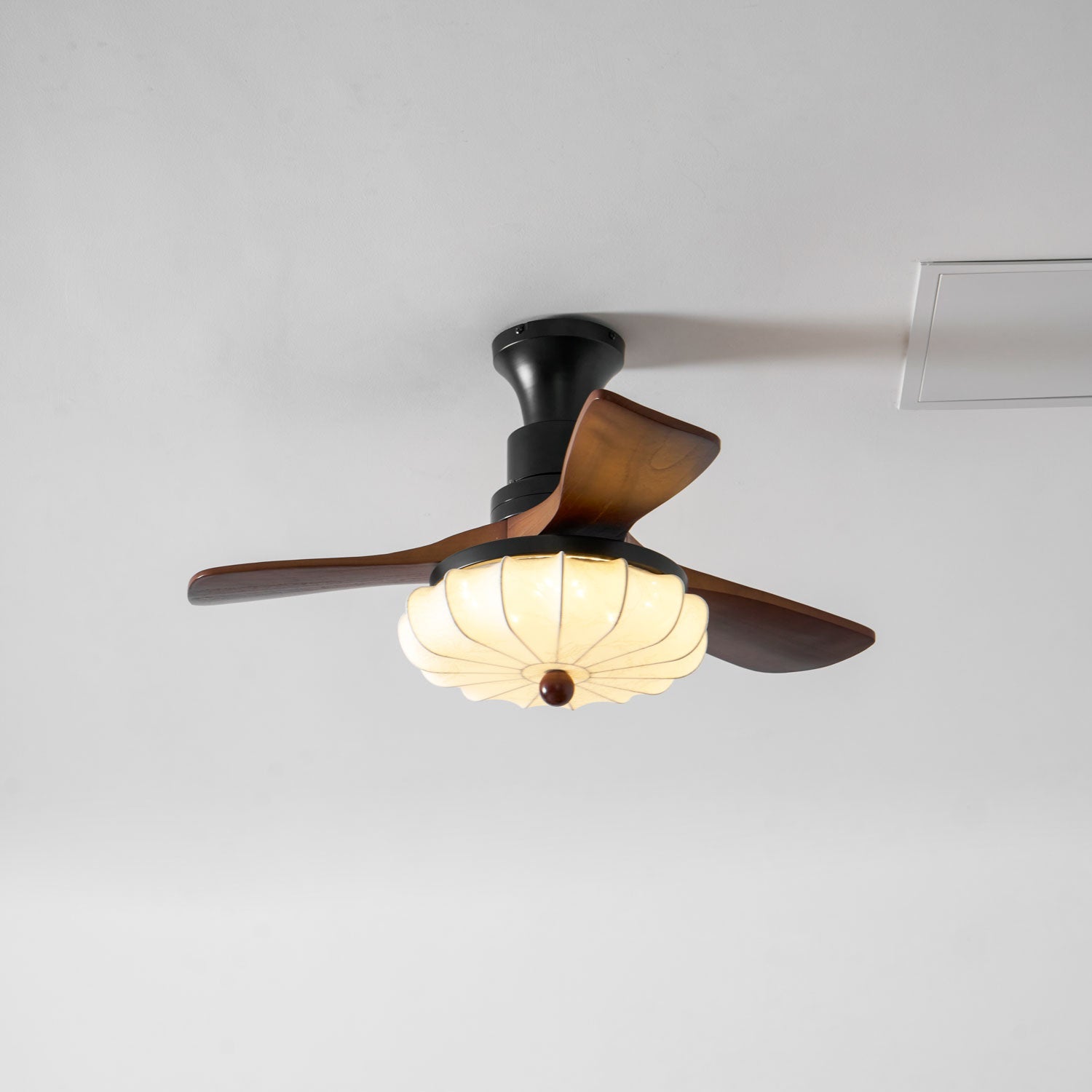 Plafonnier ventilateur moderne Navelo