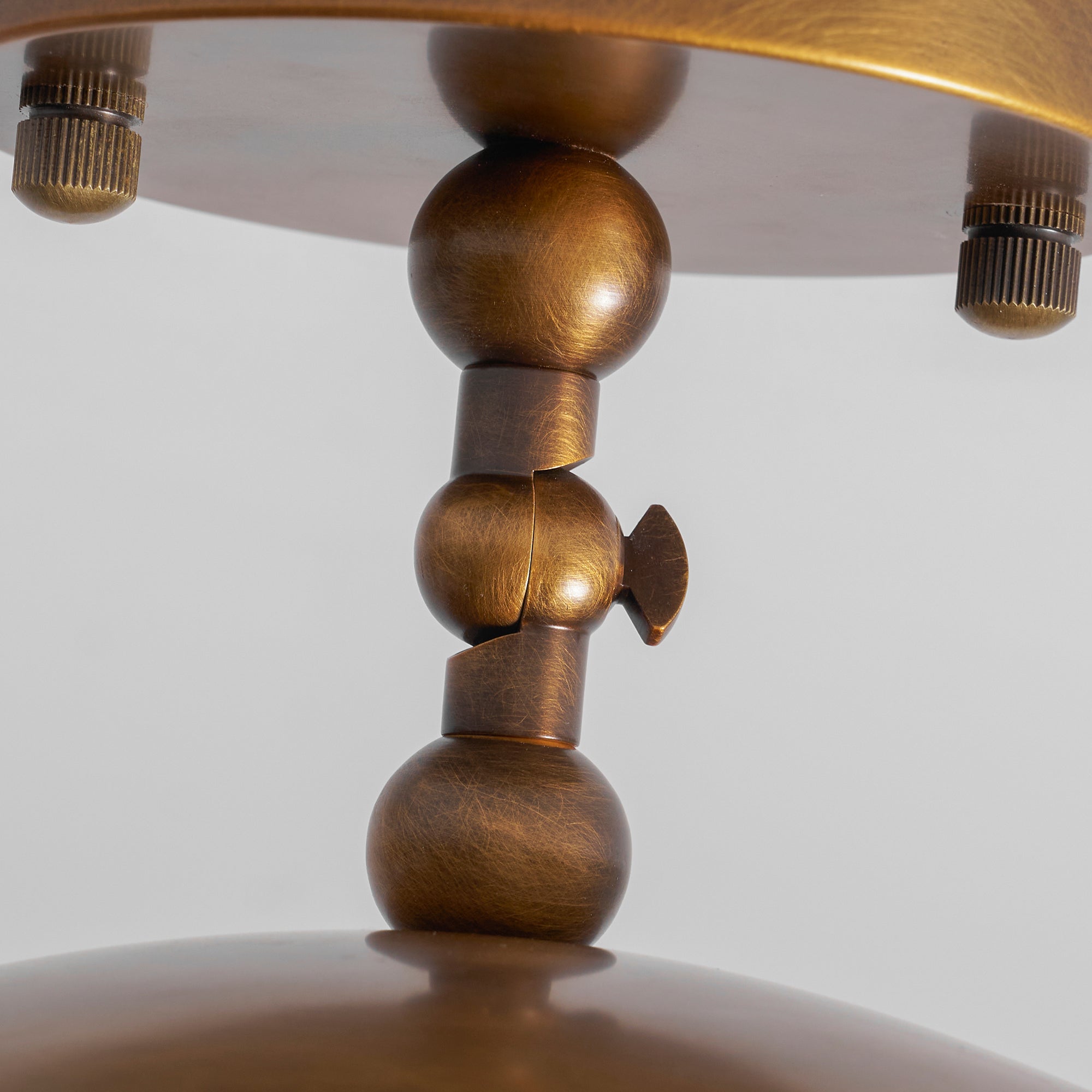 Plafonnier globe Quelléaire