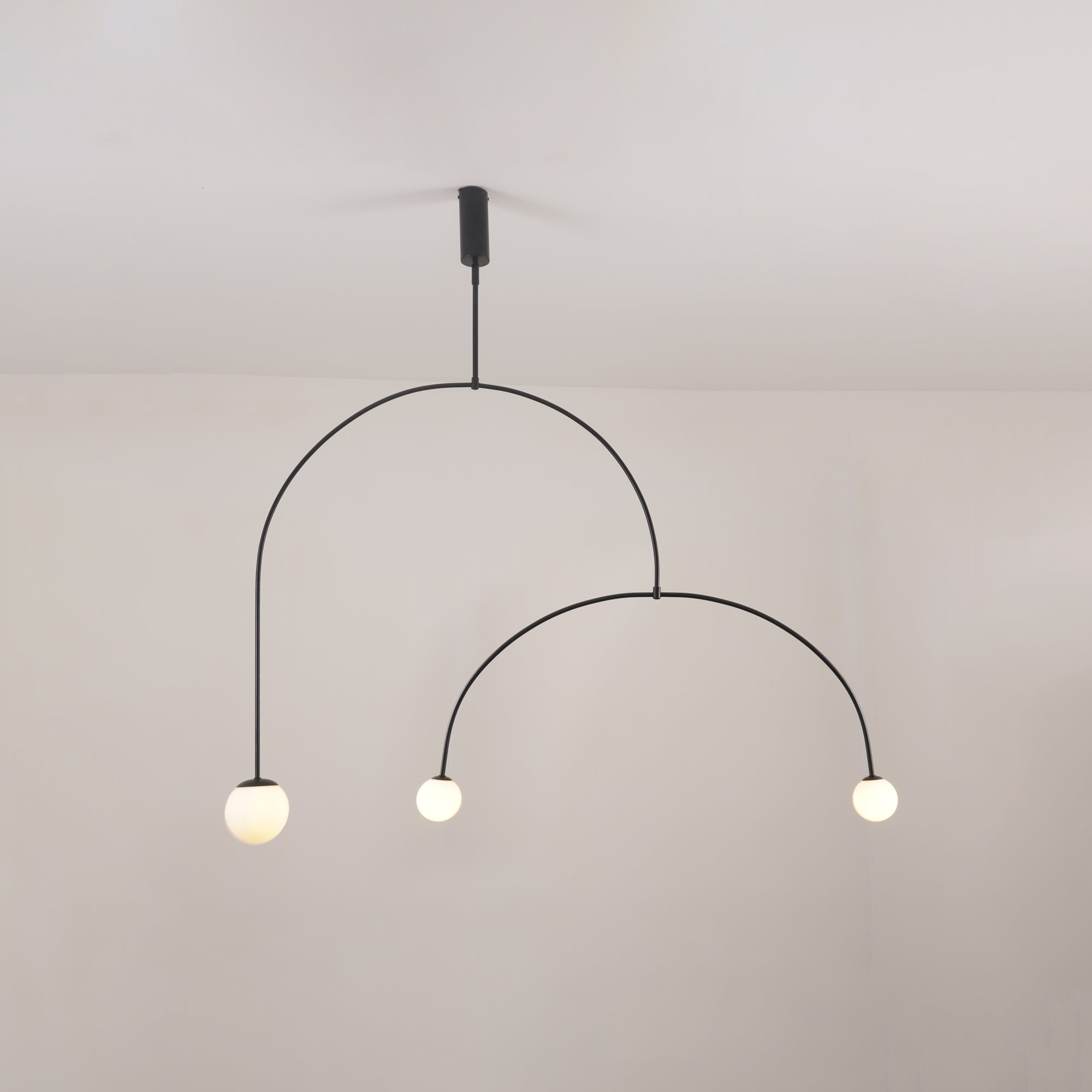 Lustre minimaliste Sezoveux