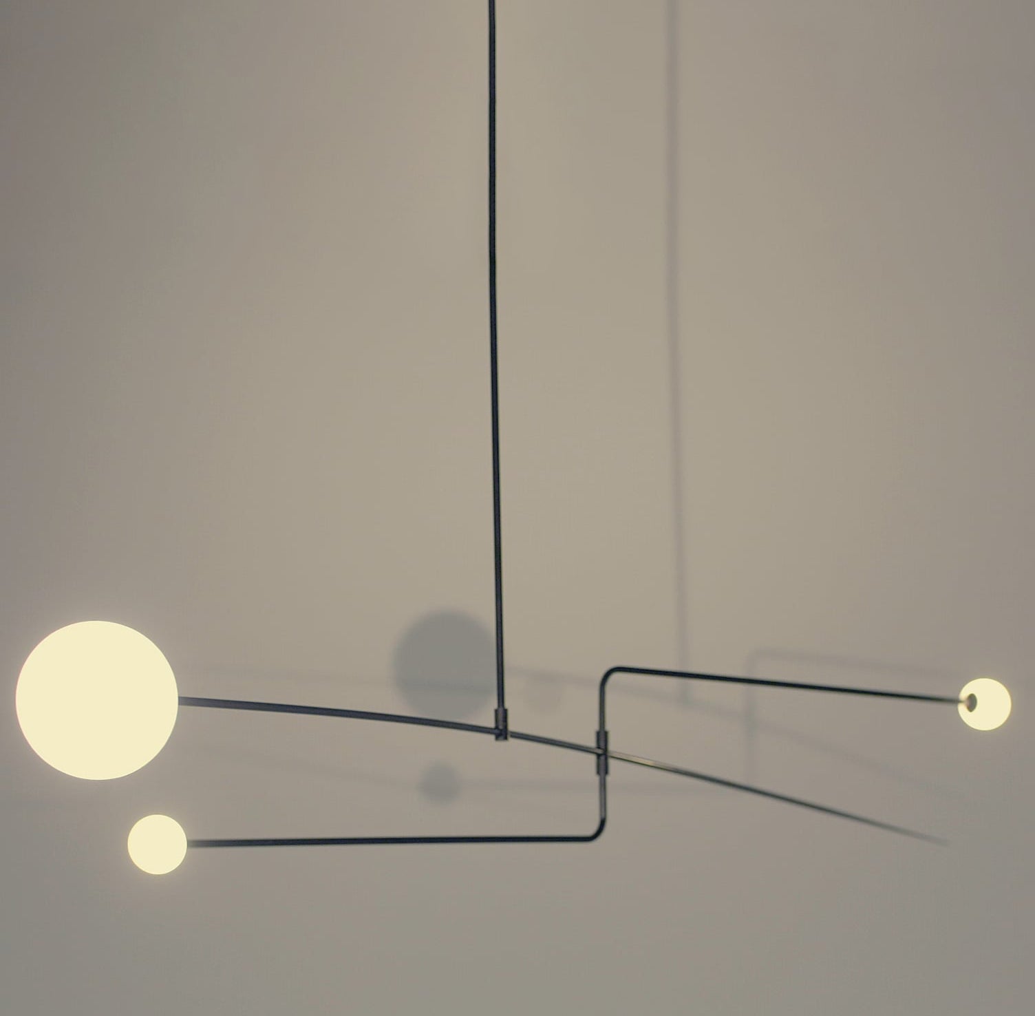 Lustre minimaliste Sezoveux
