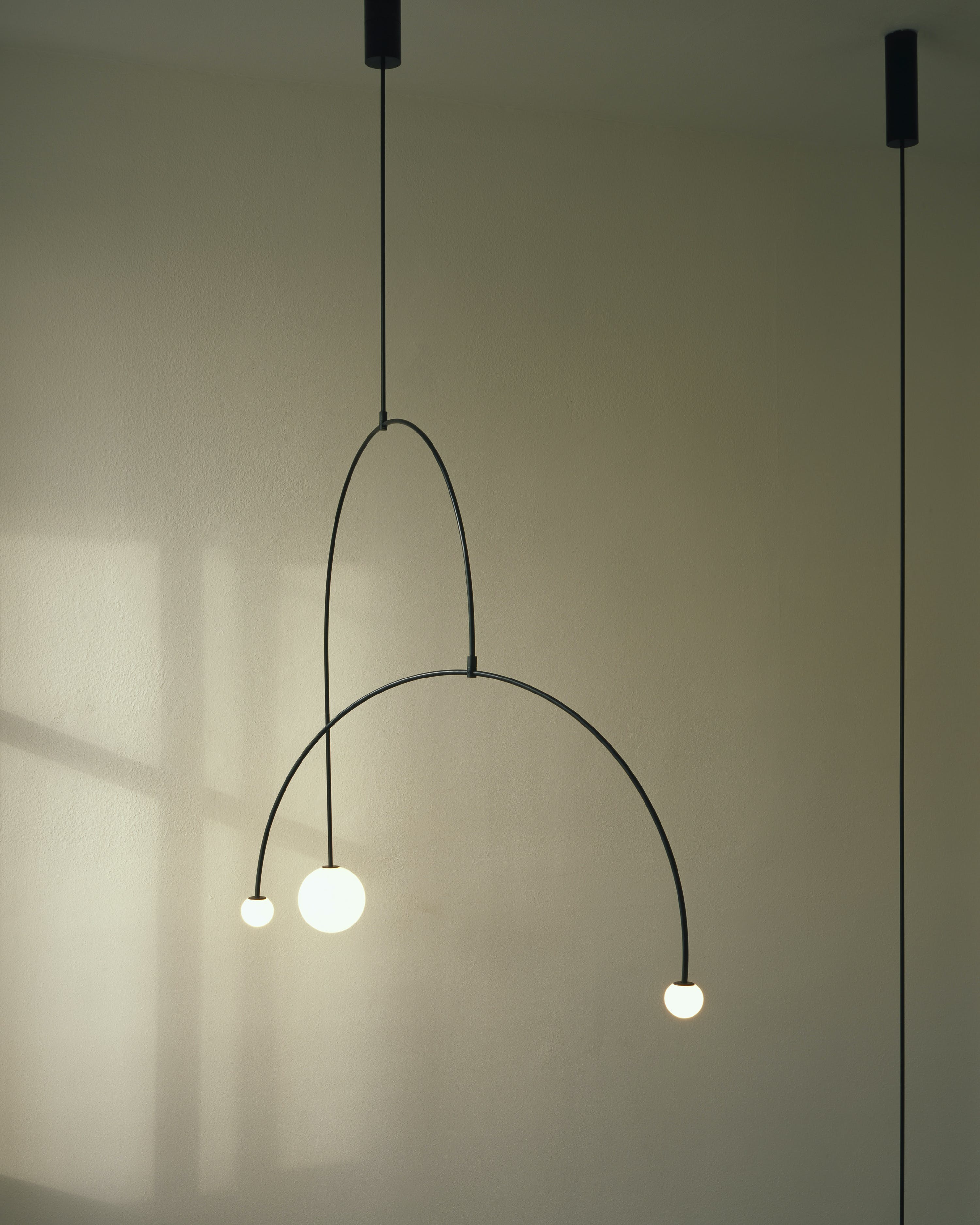 Lustre minimaliste Sezoveux