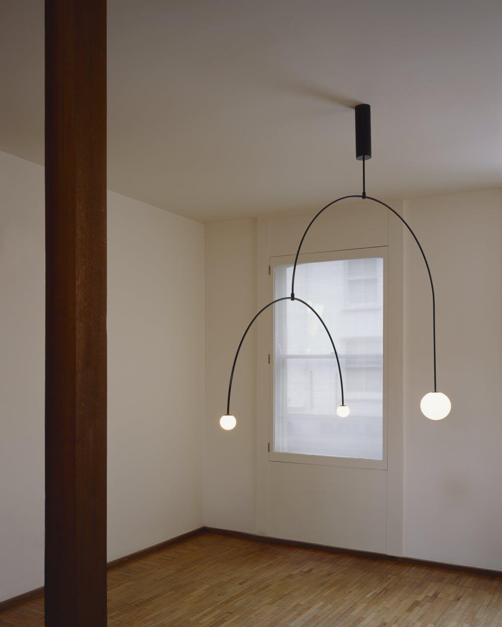 Lustre minimaliste Sezoveux
