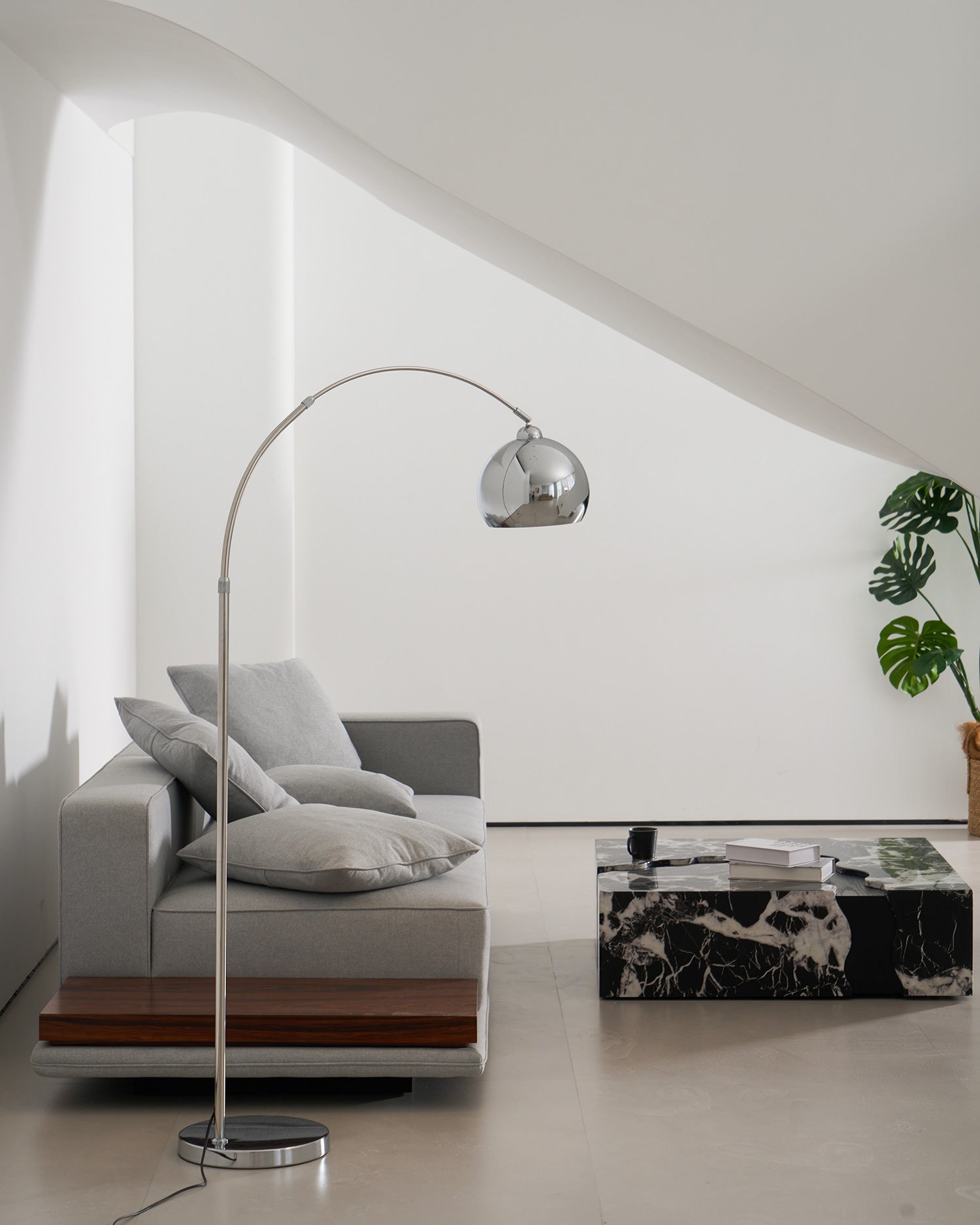 Lampadaire moderne Jarelessa